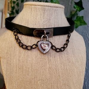 Leather with heart and diamond choker